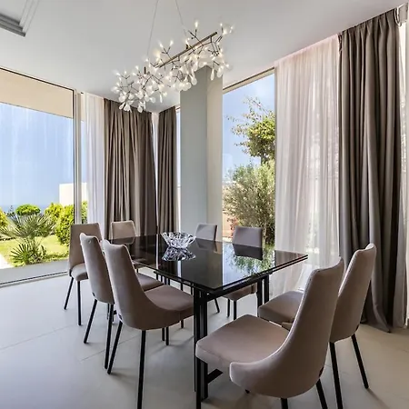 Luxe Coast Jacuzzi & Free Buggy By Pikhost Villa Himare